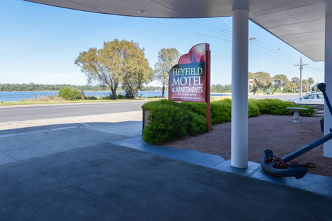 Heyfield Motel & Apartments - Mackay Tourism 1