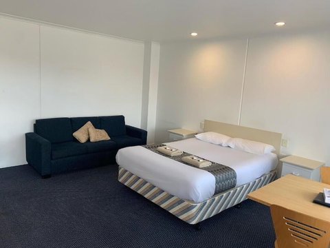 Heyfield Motel & Apartments - Mackay Tourism 6