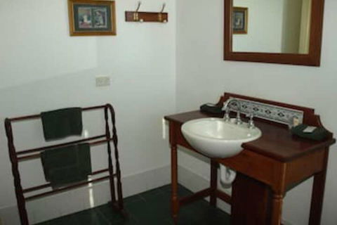 Pemberton Old Picture Theatre Holiday Apartments - Mackay Tourism 6