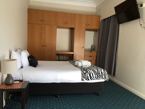 Nowra Motor Inn - Mackay Tourism 5