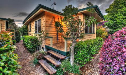 At Remingtons Private Cottages & Lodge - Mackay Tourism 1