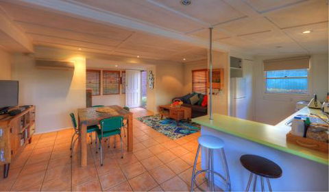 At Remingtons Private Cottages & Lodge - Mackay Tourism 4