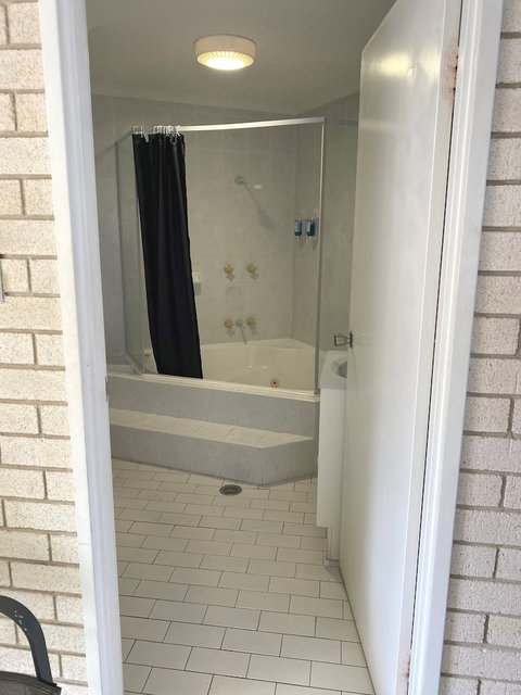 Beach Park Motel - Mackay Tourism 4