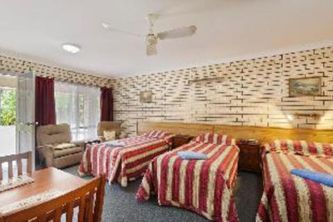 Sapphire Motel Coffs Harbour - Mackay Tourism 3