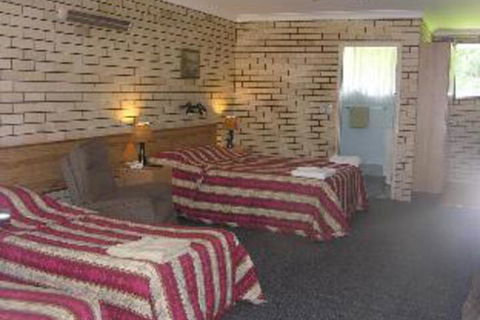 Sapphire Motel Coffs Harbour - Mackay Tourism 2
