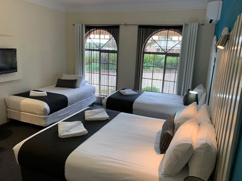 Heritage Motor Inn Goulburn - Mackay Tourism 5