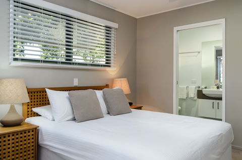 The Retreat Beach Houses - Mackay Tourism 6