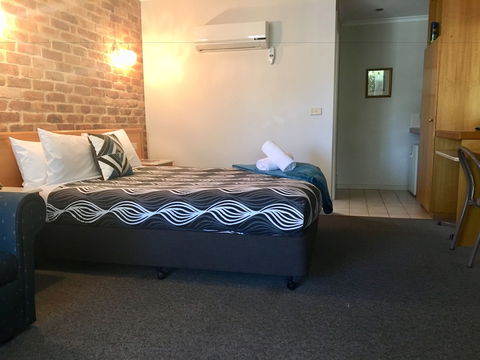 Paddle Wheel Motel - Mackay Tourism 4