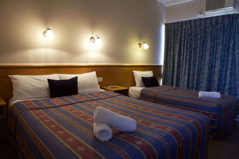 Paddle Wheel Motel - Mackay Tourism 5