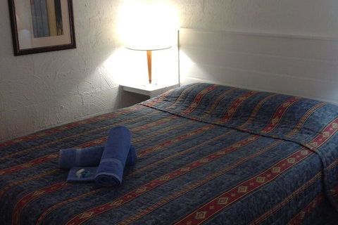 Farnboro Motel - Mackay Tourism 6