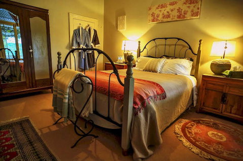 Cromwell House - Mackay Tourism 6