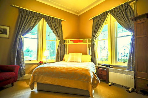 Cromwell House - Mackay Tourism 2