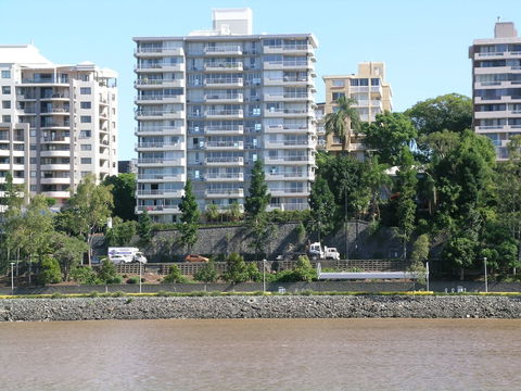 Fairthorpe Apartments - Mackay Tourism 1