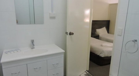 Town & Country Motel - Mackay Tourism 2