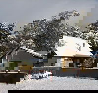 Derwent Bridge Chalets  Studios - Mackay Tourism