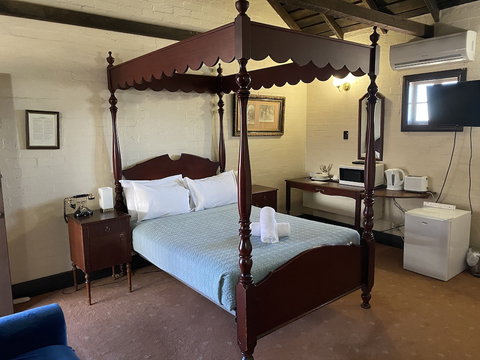 Settlers House York - Mackay Tourism 1