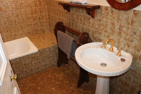 Settlers House York - Mackay Tourism 0