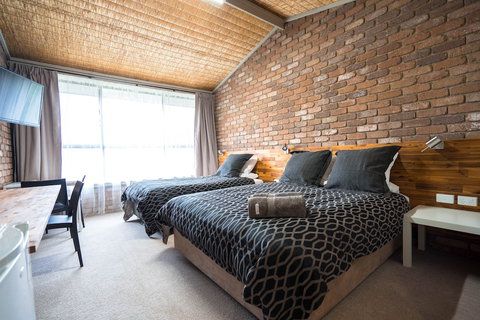 Farnham Court - Mackay Tourism 3