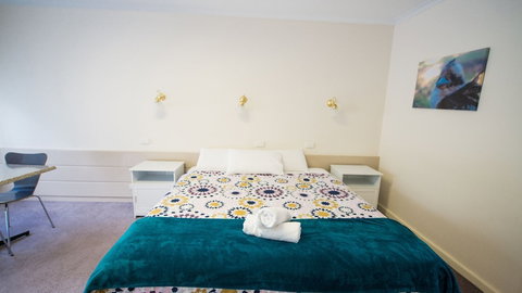 Gariwerd Motel - Mackay Tourism 4