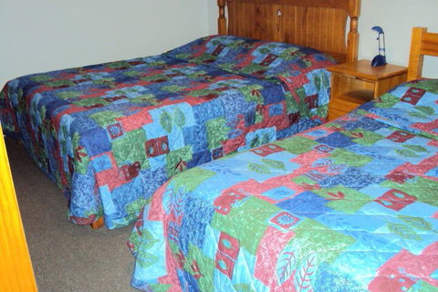 Palm Valley Motel And Self-contained Holiday Units - Mackay Tourism 7