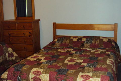 Palm Valley Motel And Self-contained Holiday Units - Mackay Tourism 4