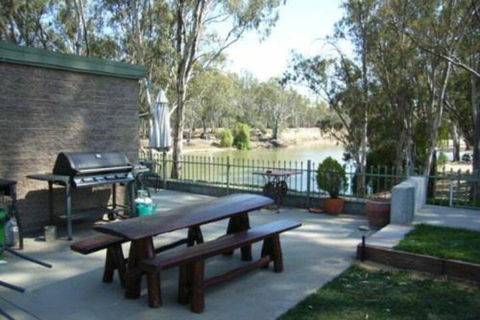 Riverview Motel Deniliquin - Mackay Tourism 6
