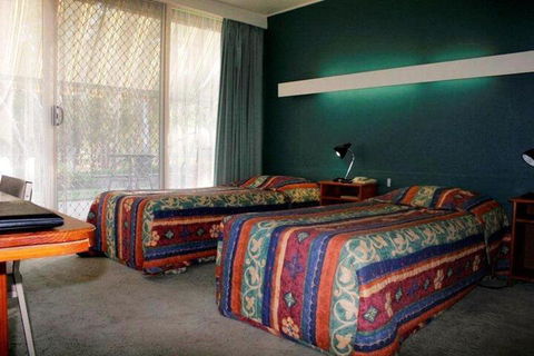 Riverview Motel Deniliquin - Mackay Tourism 0