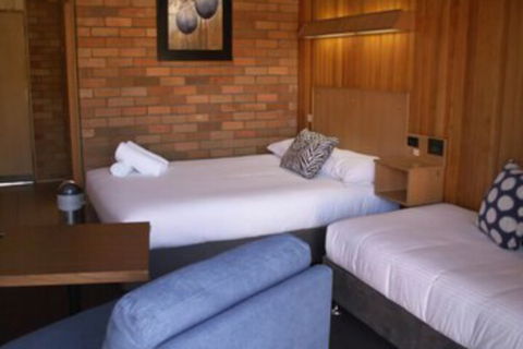 Court Street Motel - Mackay Tourism 7