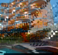 Meridian Alex Beach Apartments - Mackay Tourism