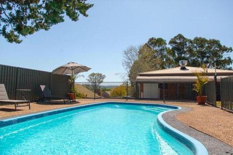 Bega Downs Motor Inn - Mackay Tourism 5