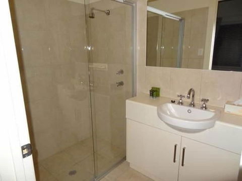 Hahndorf Oak Tree Cottages - Mackay Tourism 3