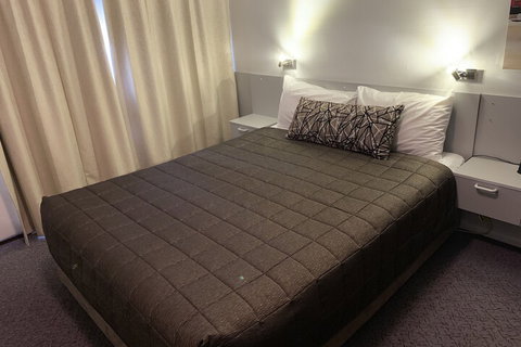 Orana Windmill Motel - Mackay Tourism 6