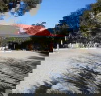 Jolly Swagman Motor Inn Holbrook - Mackay Tourism