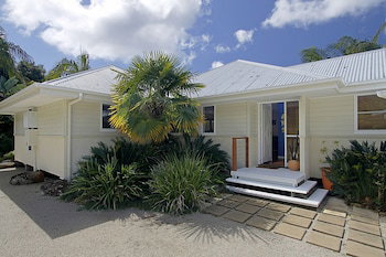 A PERFECT STAY - Abode At Byron - Mackay Tourism 1