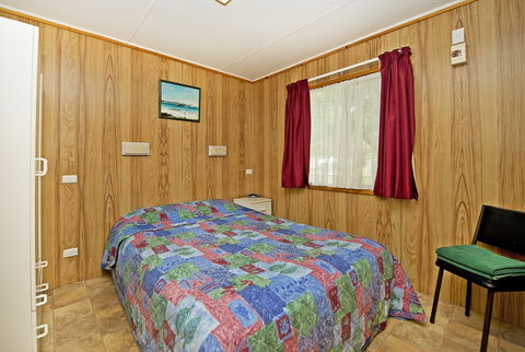 Acclaim Pine Grove Holiday Park - Mackay Tourism 2