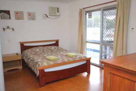 Seaforth Holiday Units - Mackay Tourism 1