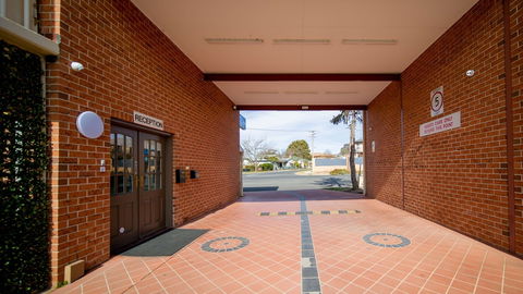 Hamiltonâ€™s Queanbeyan Motel - Mackay Tourism 2
