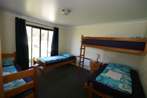 Alpha Centauri Townhouses - Mackay Tourism 4