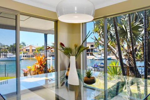 Pandanus Waterhouse - Mackay Tourism 4