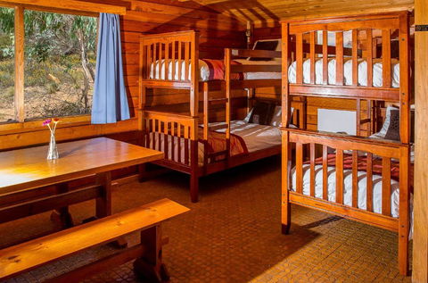 Snowy River Cabins - Mackay Tourism 5