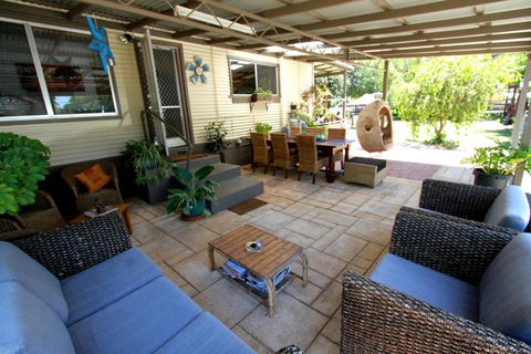 Dongara Breeze Inn - Mackay Tourism 3