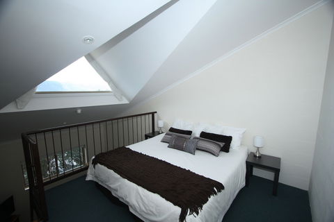 Summit Ridge Alpine Lodge - Mackay Tourism 2