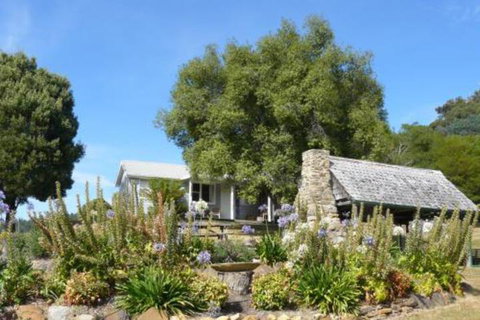 Sassafras Springs - Mackay Tourism 0