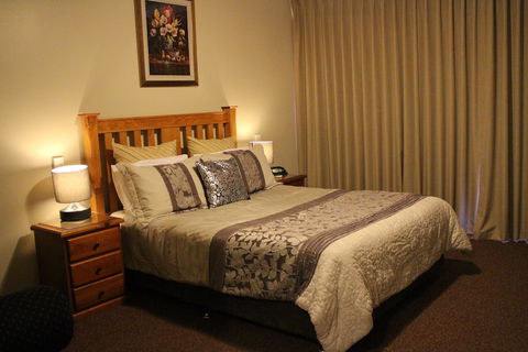 Bayview Motel Rosebud - Mackay Tourism 5