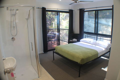 Whitsundays Rainforest Retreat - Mackay Tourism 6