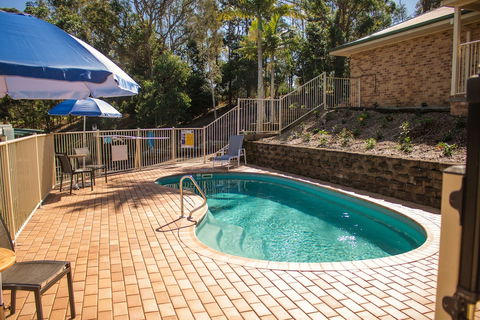 Golf Club Motor Inn Wingham - Mackay Tourism 2