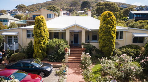 Dunmoylen House - Mackay Tourism 1