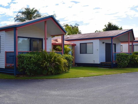 Pyramid Holiday Park - Mackay Tourism 0