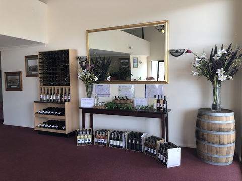 Turners Vineyard Motel And Function Centre - Mackay Tourism 5