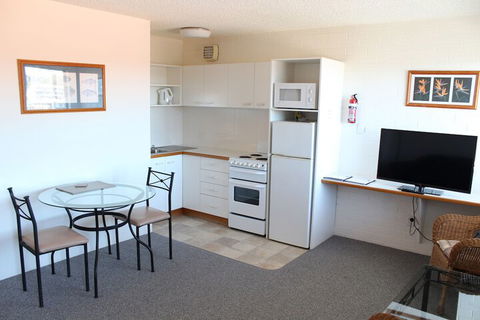 Narooma Palms Holiday Apartments - Mackay Tourism 5